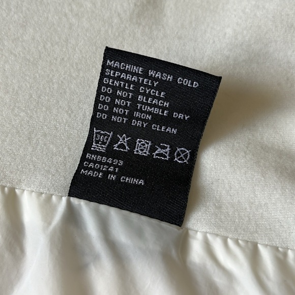 Be Boundless White Down Feathers Puffer Vest Reflective Nylon Women’s Small - Picture 8 of 8